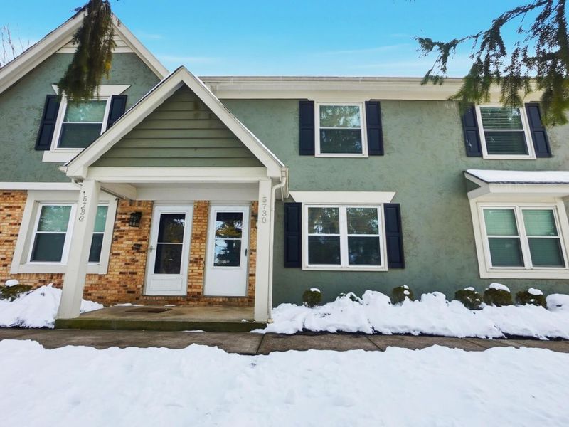 5730 Crossing Court, Unit 1, Columbus, OH 43231 Photo 1
