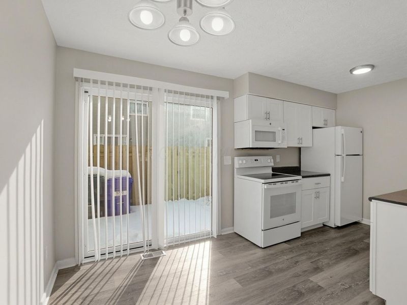 5730 Crossing Court, Unit 1, Columbus, OH 43231 Photo 10