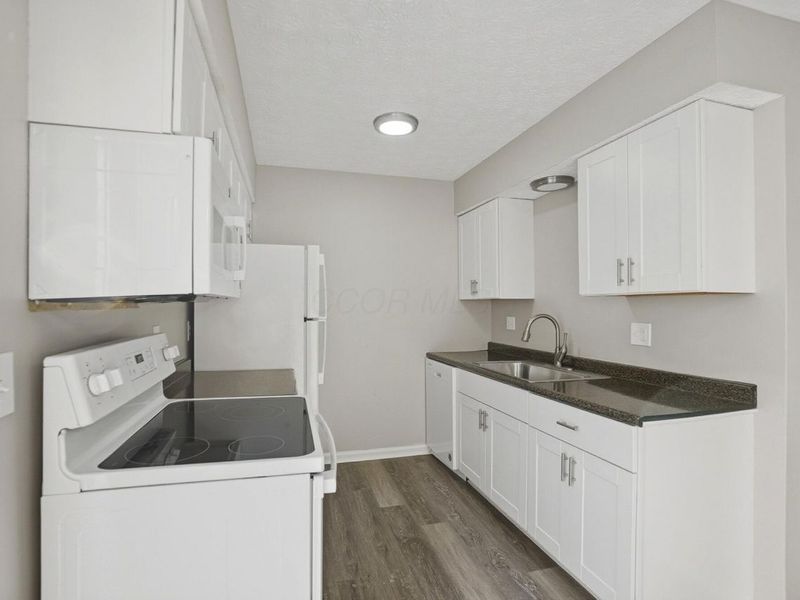 5730 Crossing Court, Unit 1, Columbus, OH 43231 Photo 12