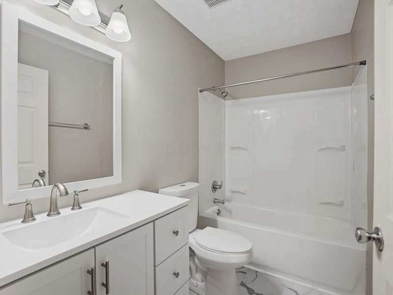 5730 Crossing Court, Unit 1, Columbus, OH 43231 Photo 25