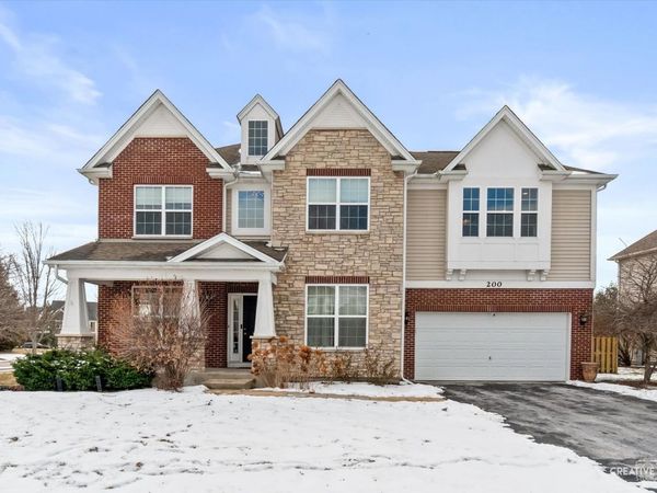 200 Redding Court, Oswego, IL 60543