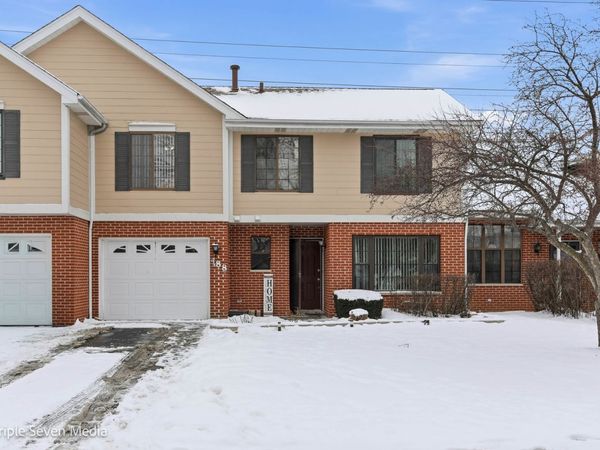 488 W Jason Lane, Wood Dale, IL 60191