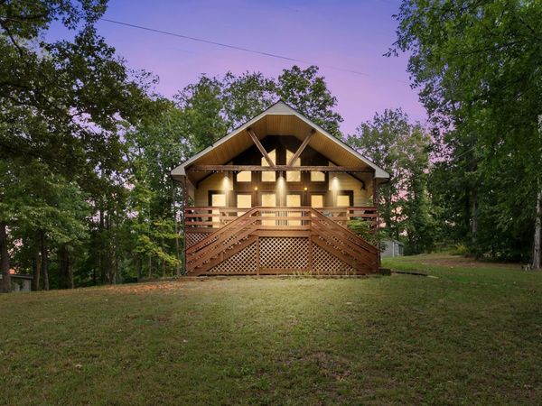 178 Cottage Cir , Linden, TN 37096