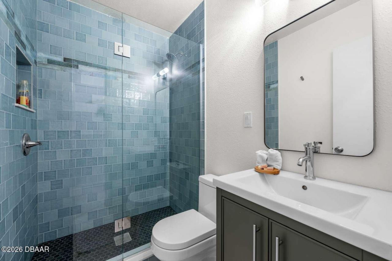 812 E 13th Avenue, New Smyrna Beach, FL 32169 Photo
