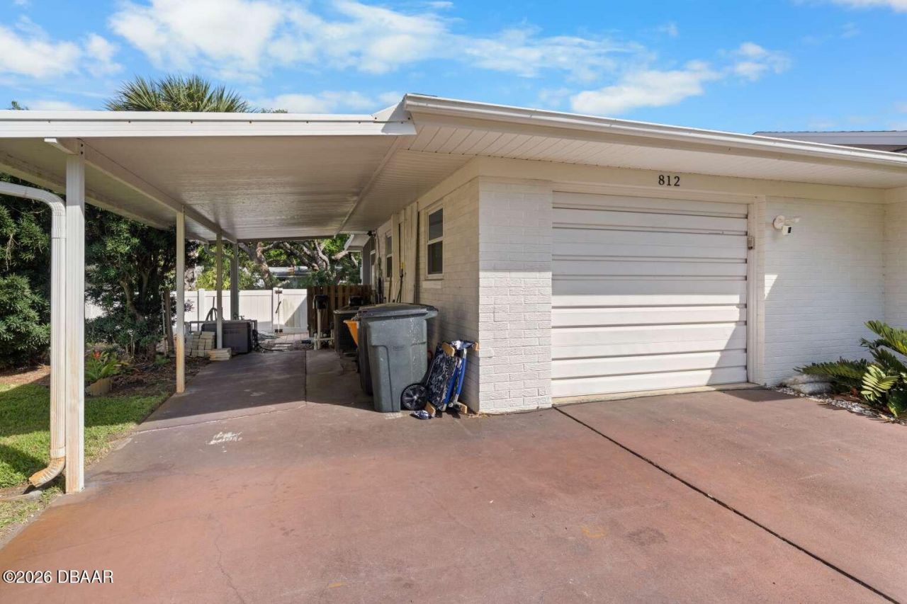 812 E 13th Avenue, New Smyrna Beach, FL 32169 Photo