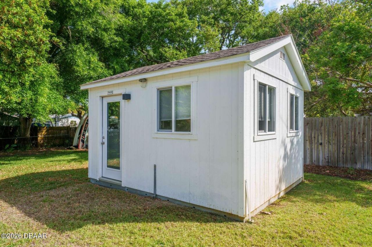 812 E 13th Avenue, New Smyrna Beach, FL 32169 Photo
