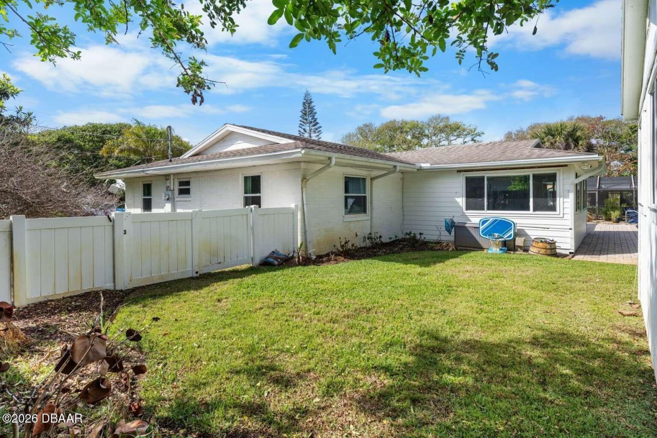 812 E 13th Avenue, New Smyrna Beach, FL 32169 Photo