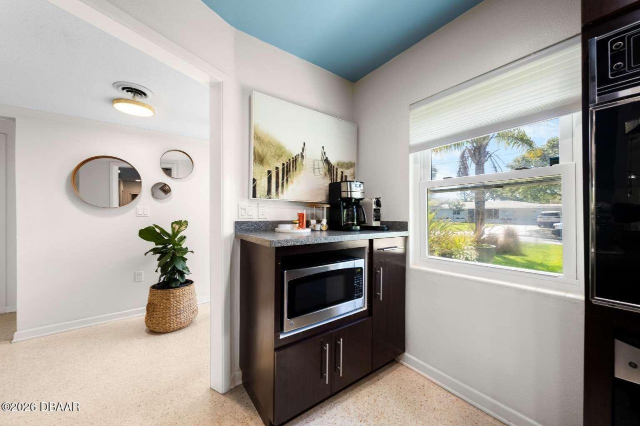 812 E 13th Avenue, New Smyrna Beach, FL 32169 Photo