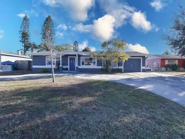 5952 52ND AVENUE N, KENNETH CITY, FL 33709
