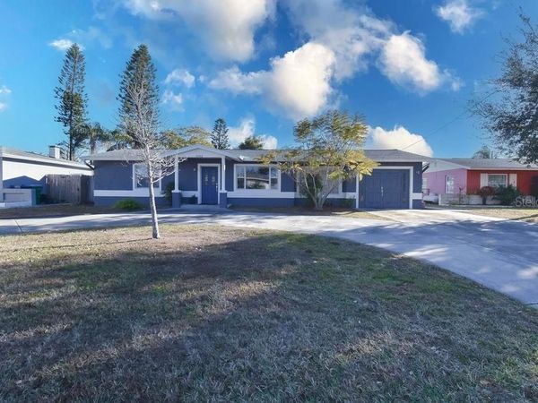 5952 52ND AVENUE N, KENNETH CITY, FL 33709