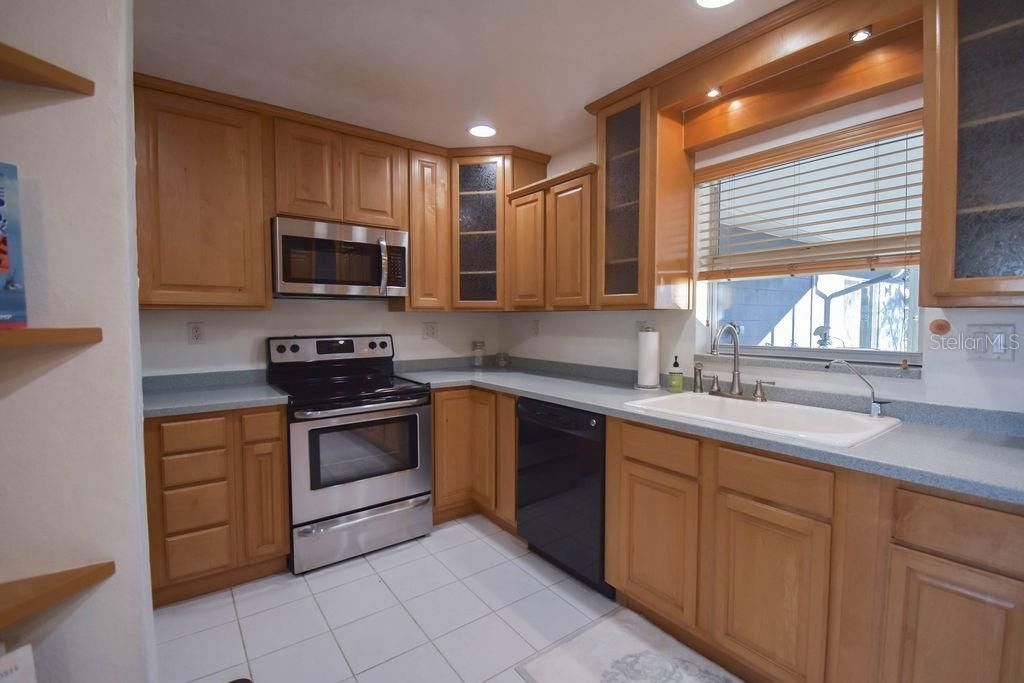 5952 52nd Avenue N, Kenneth City, FL 33709 Photo