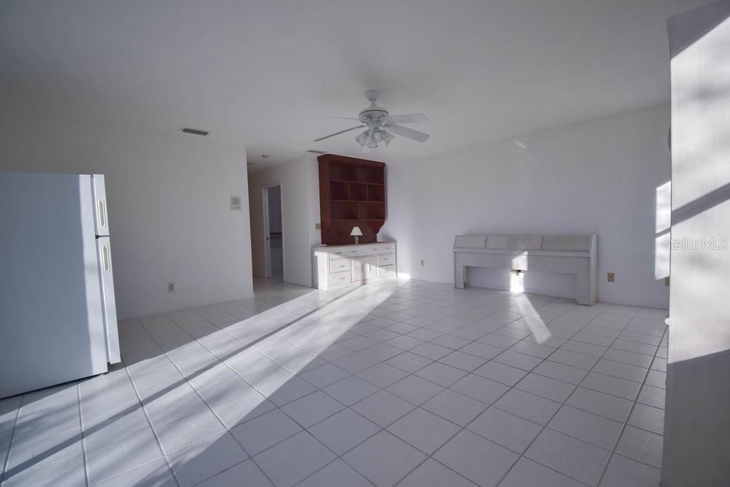 5952 52nd Avenue N, Kenneth City, FL 33709 Photo