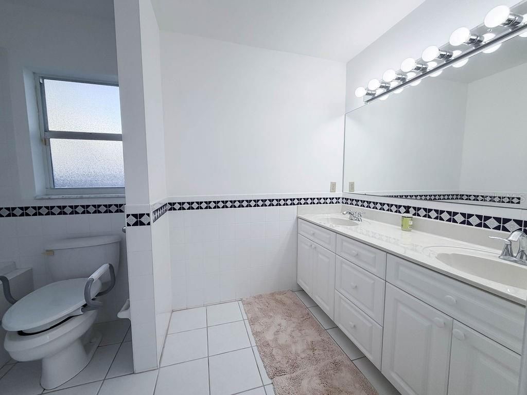 5952 52nd Avenue N, Kenneth City, FL 33709 Photo