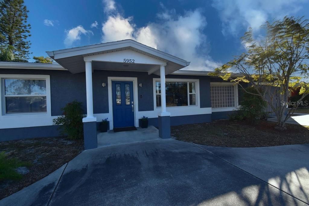 5952 52nd Avenue N, Kenneth City, FL 33709 Photo