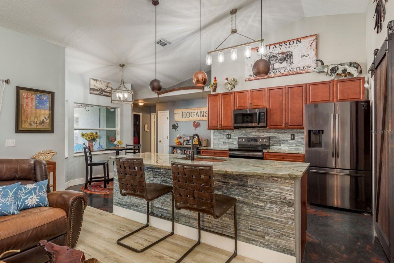 5801 Lenmar Court, Holiday, FL 34690 Photo