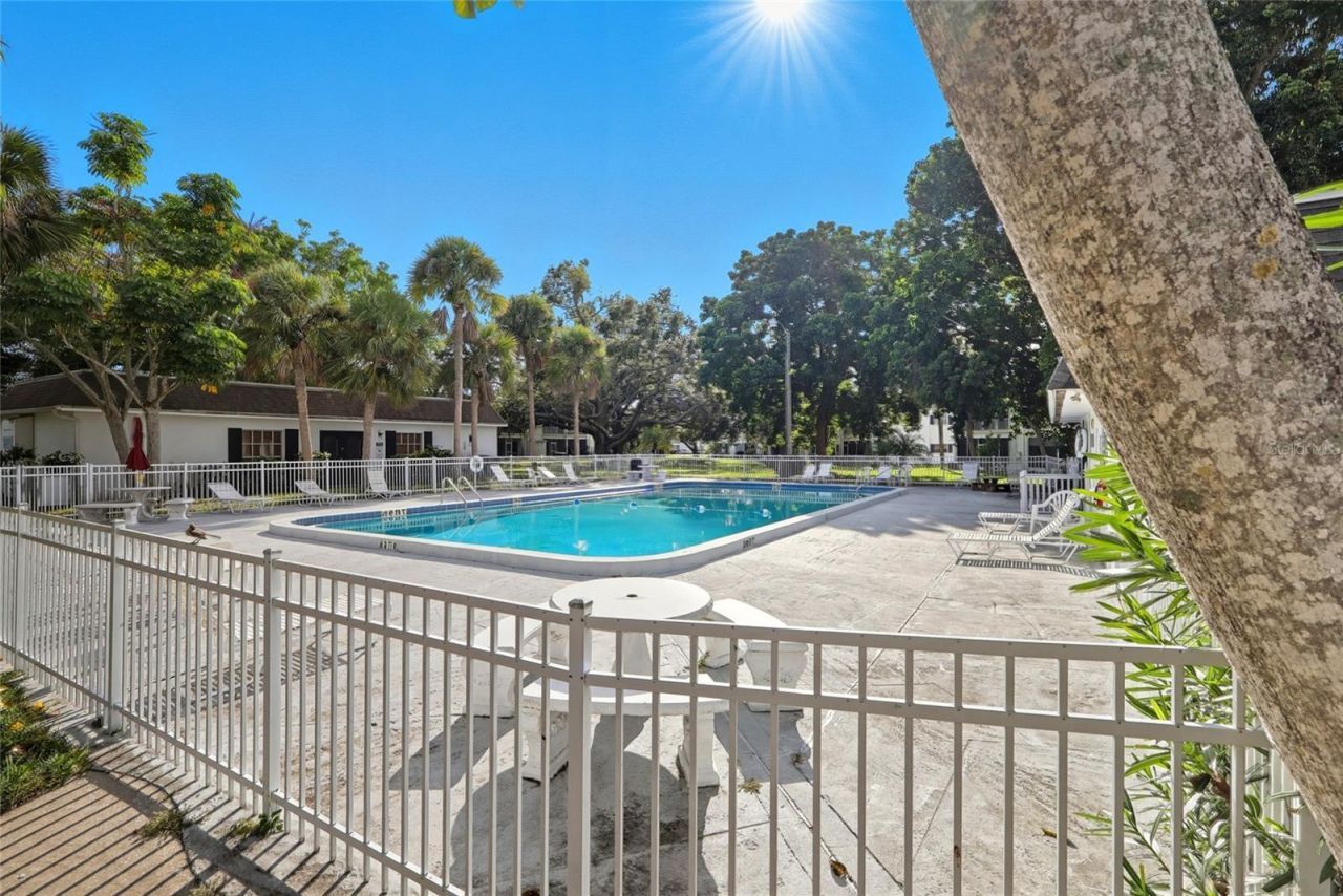 4705 5th Street W, Unit 302, Bradenton, FL 34207 Photo