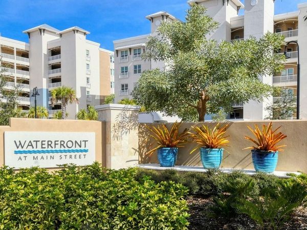 10530 BOARDWALK LOOP, Unit 505, LAKEWOOD RANCH, FL 34202