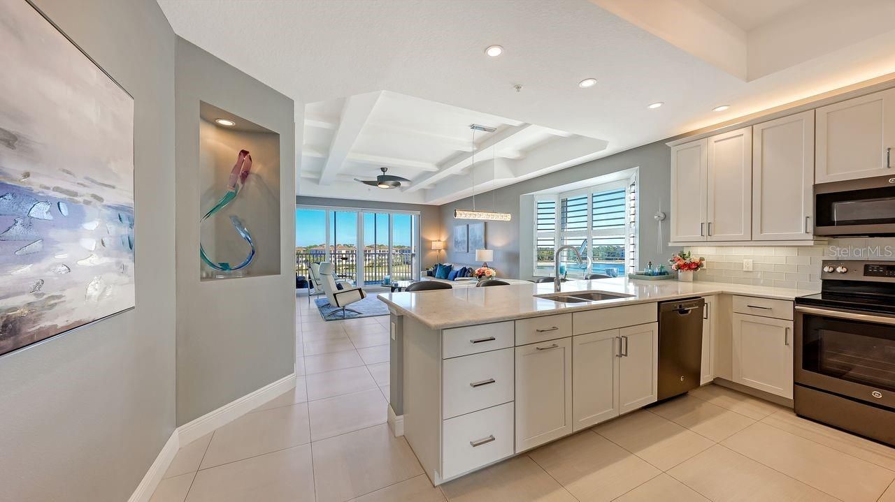 10530 Boardwalk Loop, Unit 505, Lakewood Ranch, FL 34202 Photo