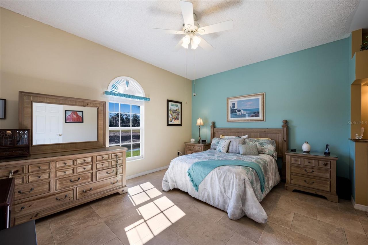 5590 Golf Pointe Drive, Unit 5590, Sarasota, FL 34243 Photo