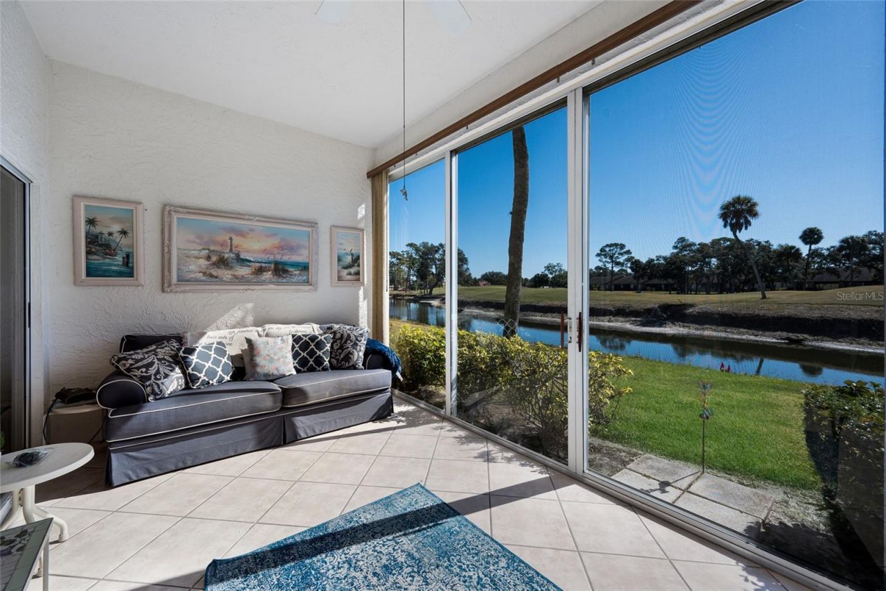 5590 Golf Pointe Drive, Unit 5590, Sarasota, FL 34243 Photo