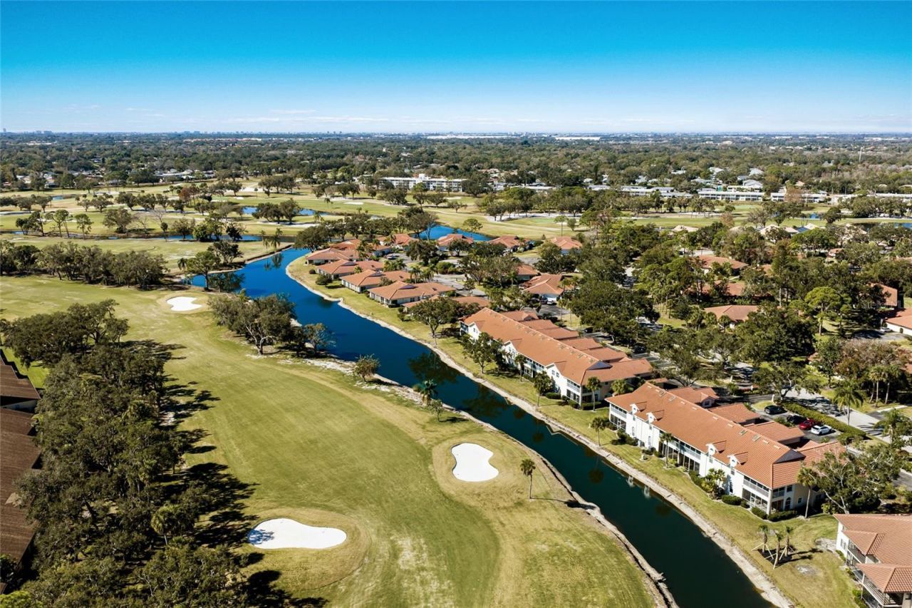 5590 Golf Pointe Drive, Unit 5590, Sarasota, FL 34243 Photo