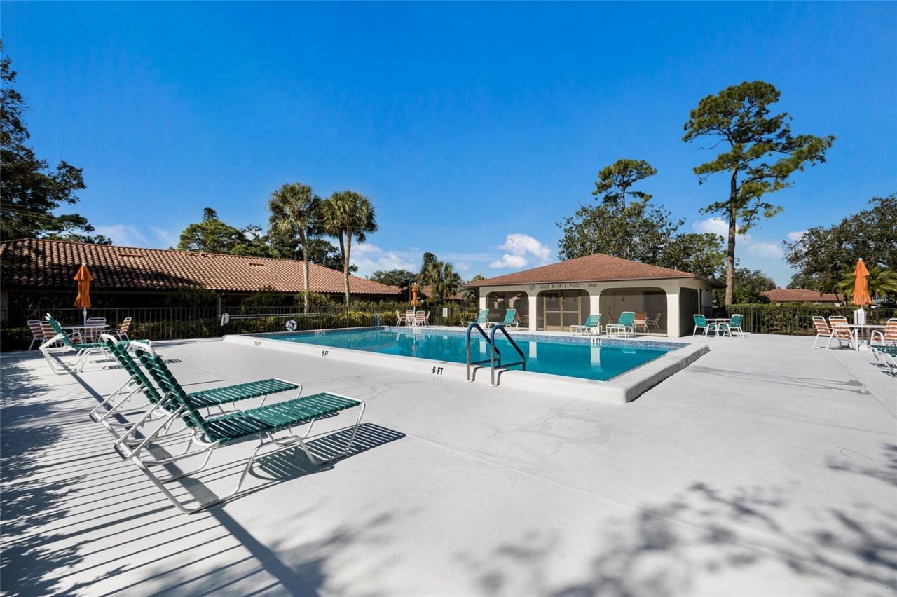 5590 Golf Pointe Drive, Unit 5590, Sarasota, FL 34243 Photo