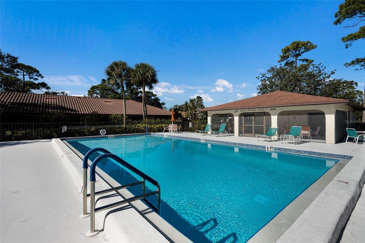 5590 Golf Pointe Drive, Unit 5590, Sarasota, FL 34243 Photo