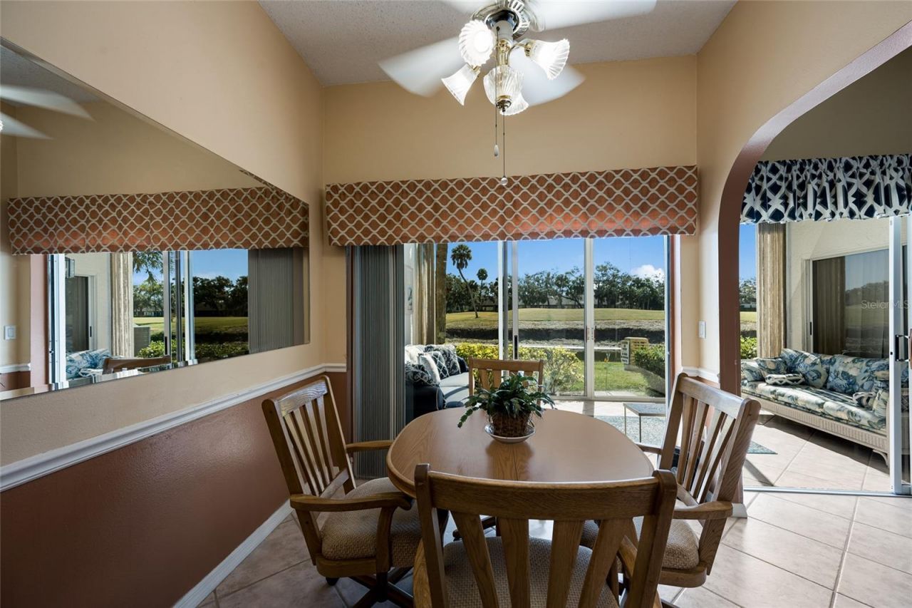 5590 Golf Pointe Drive, Unit 5590, Sarasota, FL 34243 Photo