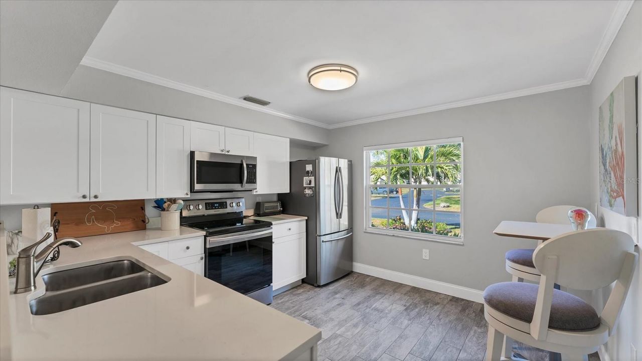 3617 57th Avenue Drive W, Bradenton, FL 34210 Photo