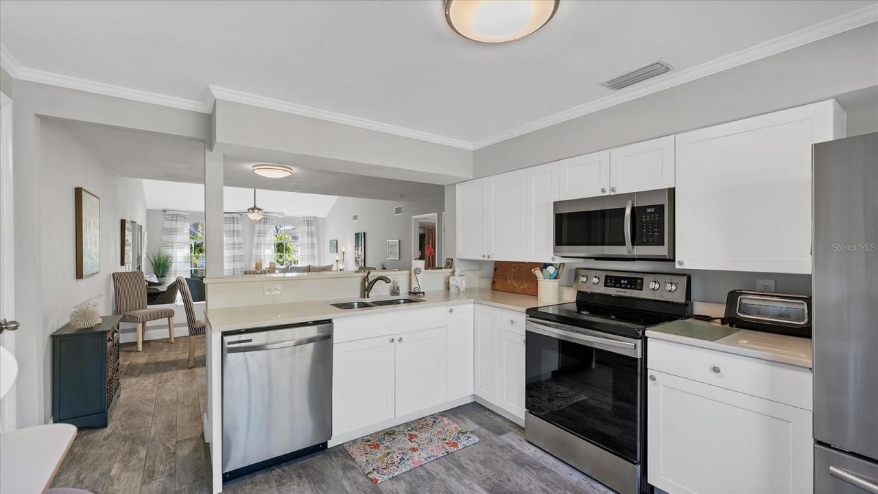 3617 57th Avenue Drive W, Bradenton, FL 34210 Photo