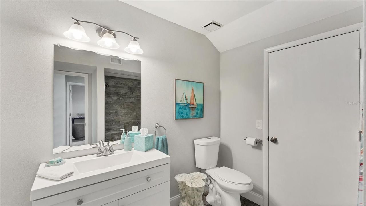 3617 57th Avenue Drive W, Bradenton, FL 34210 Photo