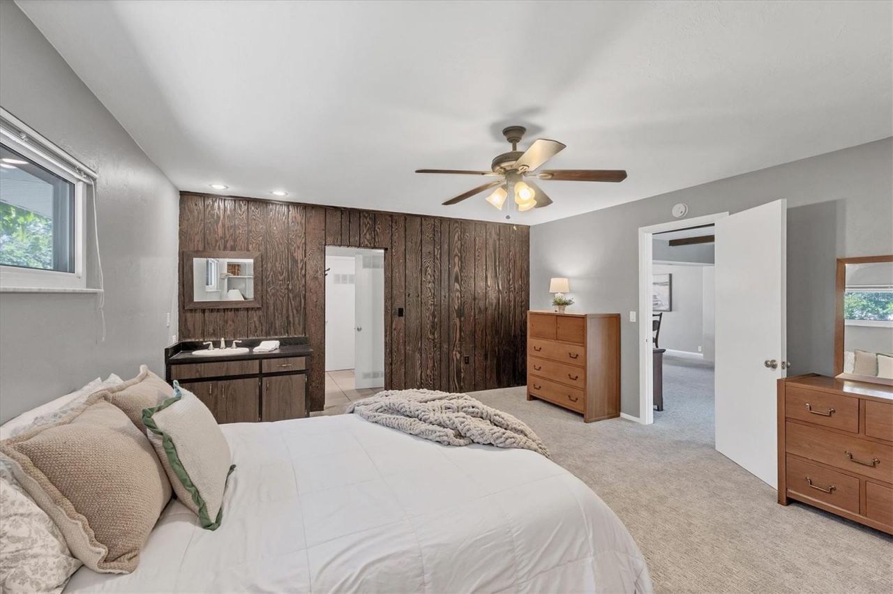 5201 Stevens Drive, Sarasota, FL 34234 Photo