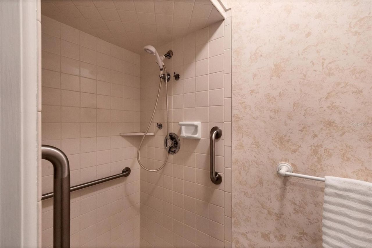 5201 Stevens Drive, Sarasota, FL 34234 Photo