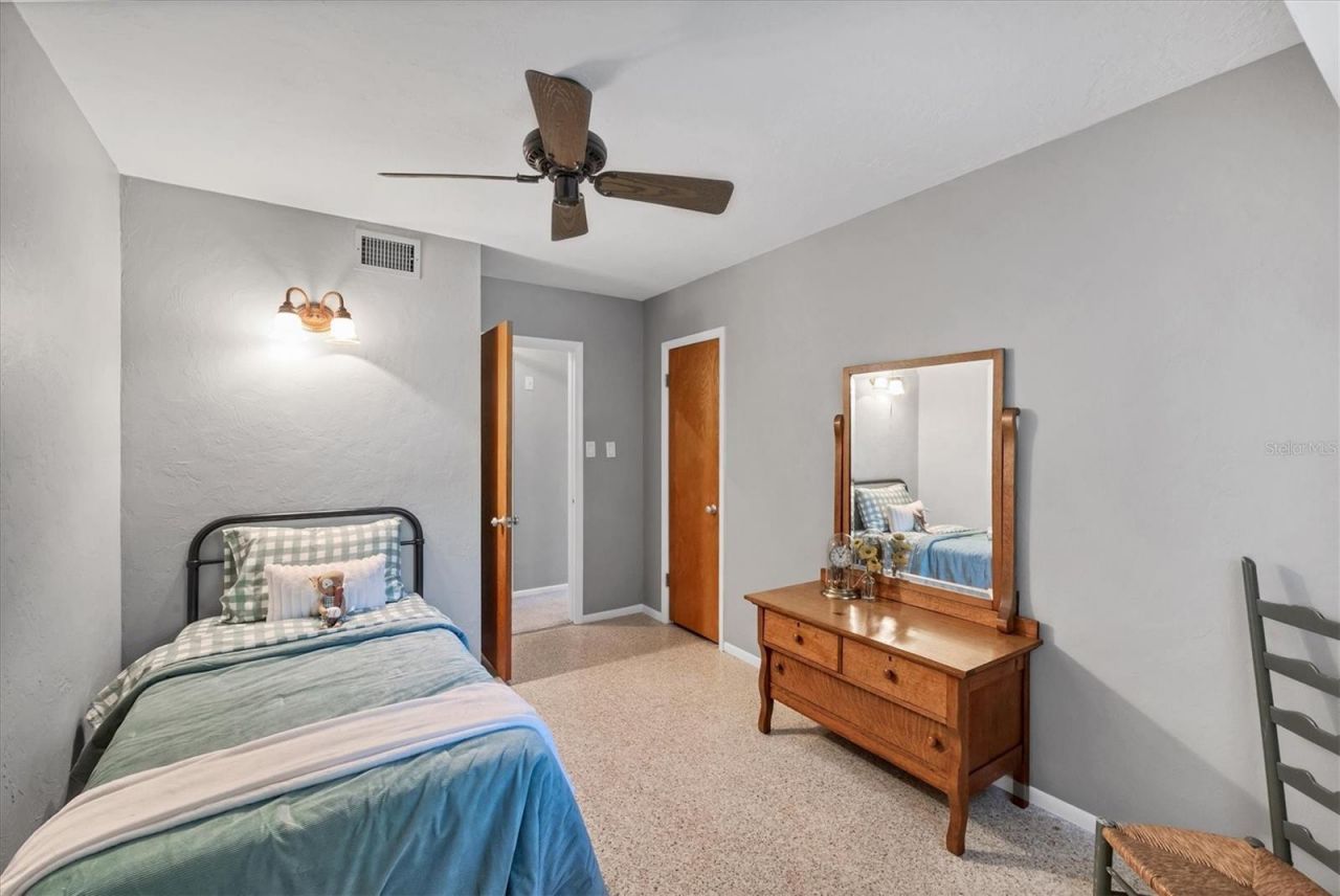 5201 Stevens Drive, Sarasota, FL 34234 Photo