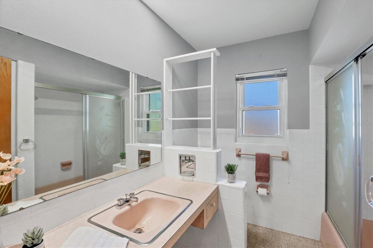 5201 Stevens Drive, Sarasota, FL 34234 Photo