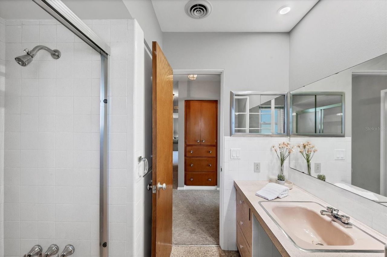 5201 Stevens Drive, Sarasota, FL 34234 Photo