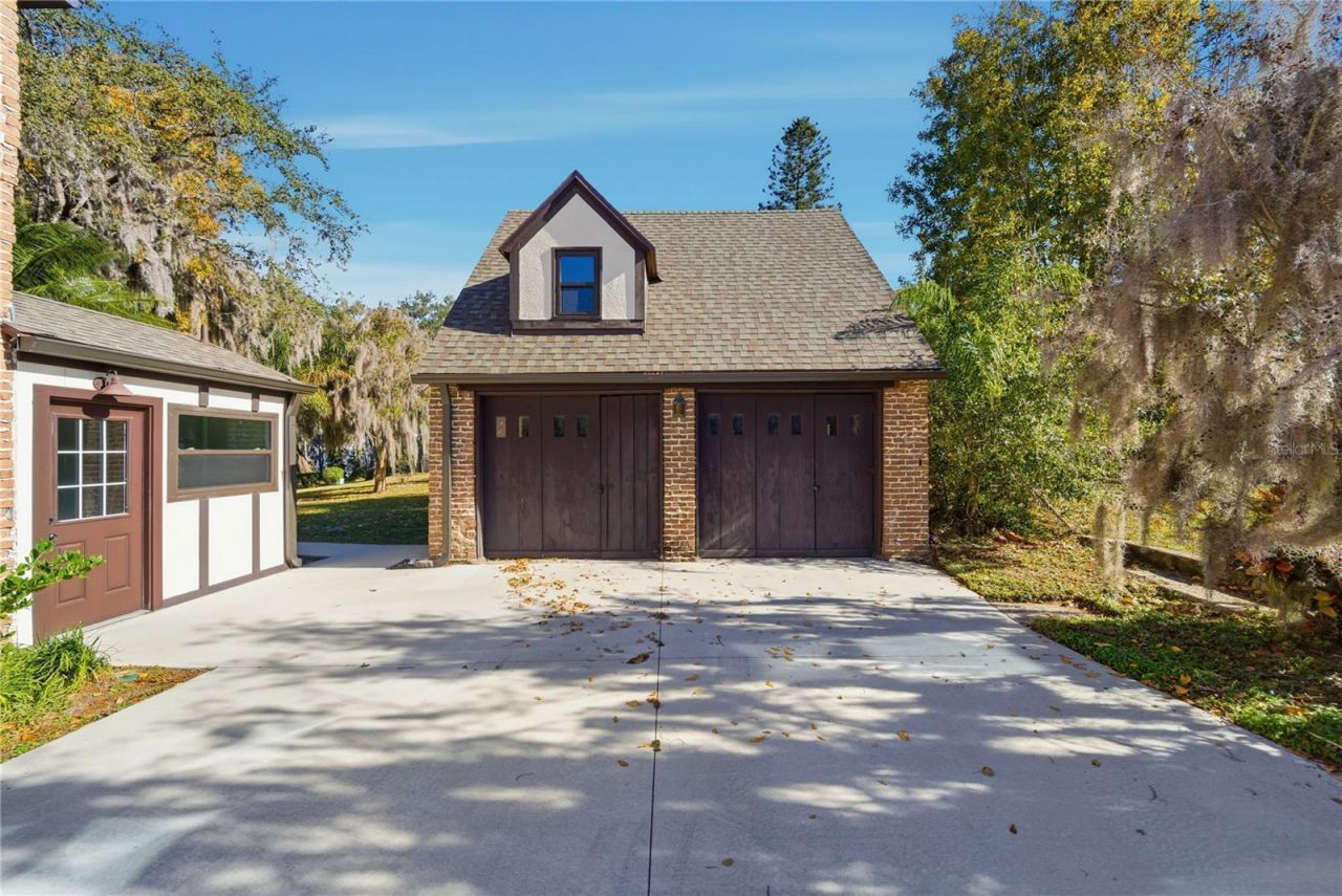 1689 Lakeshore Drive, Eustis, FL 32726 Photo