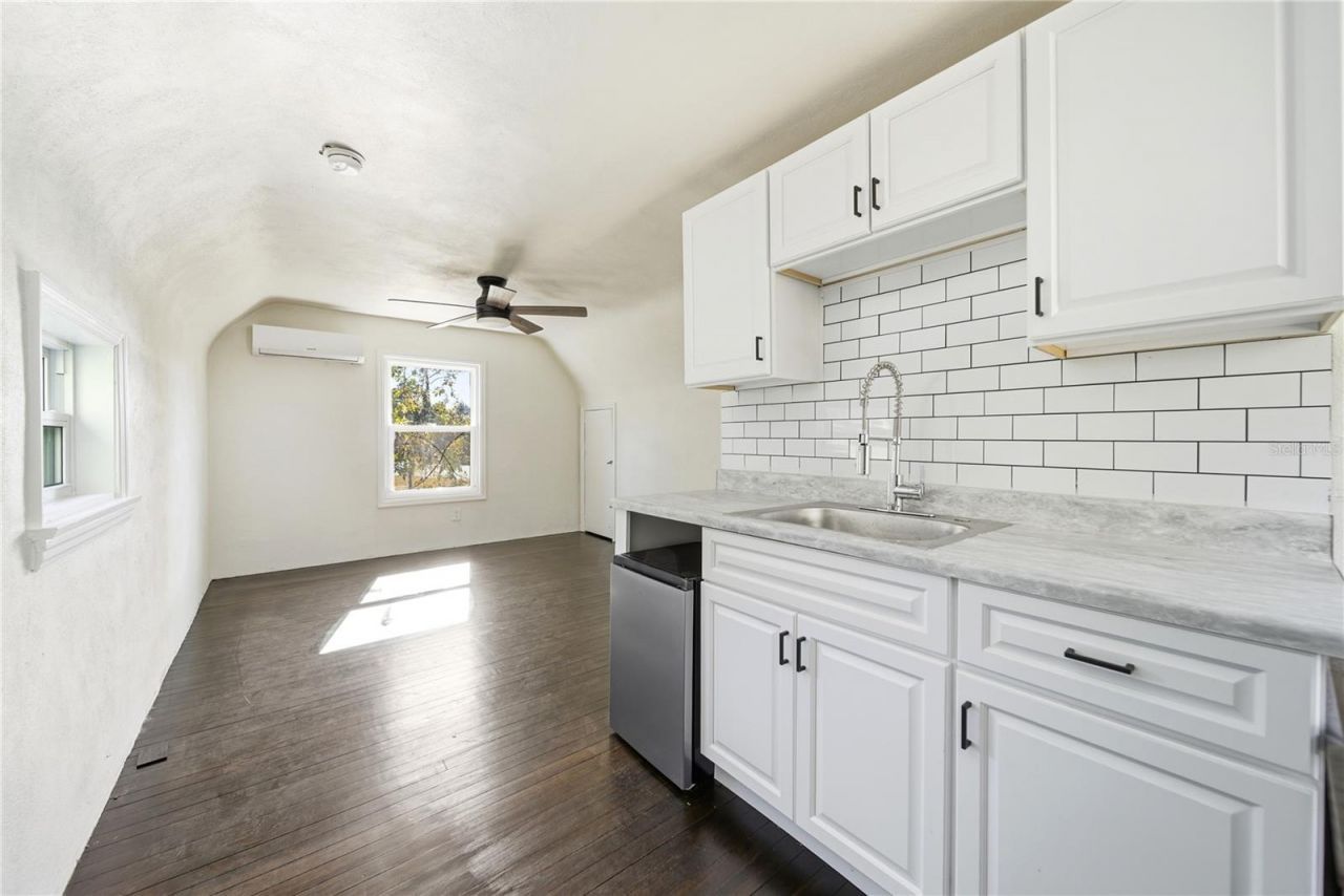 1689 Lakeshore Drive, Eustis, FL 32726 Photo