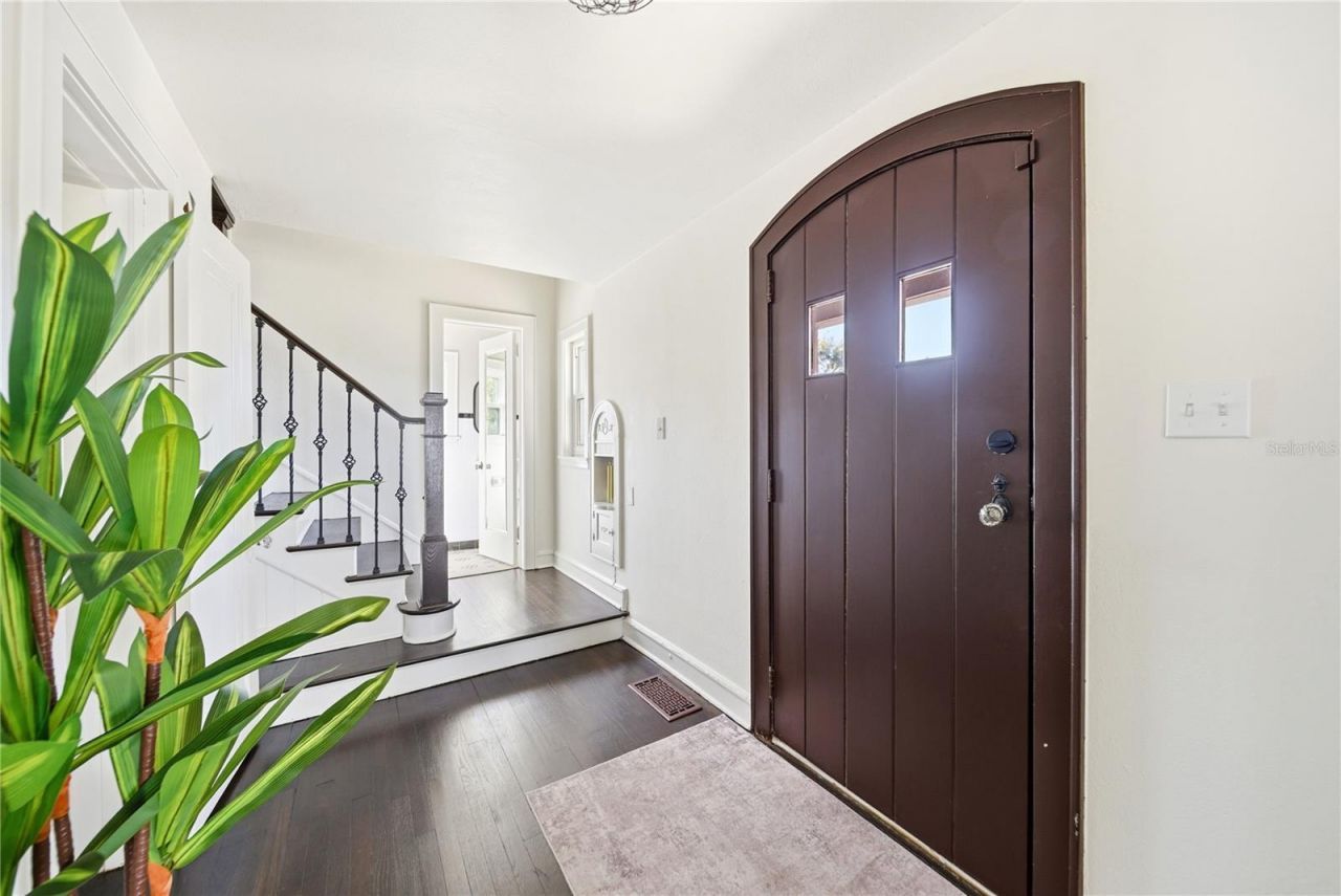 1689 Lakeshore Drive, Eustis, FL 32726 Photo