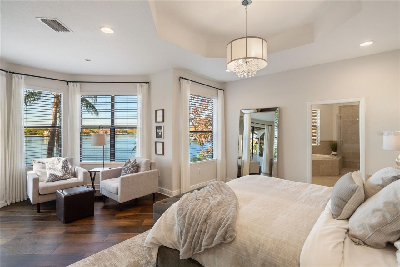 3598 10th Street Ne, Saint Petersburg, FL 33704 Photo