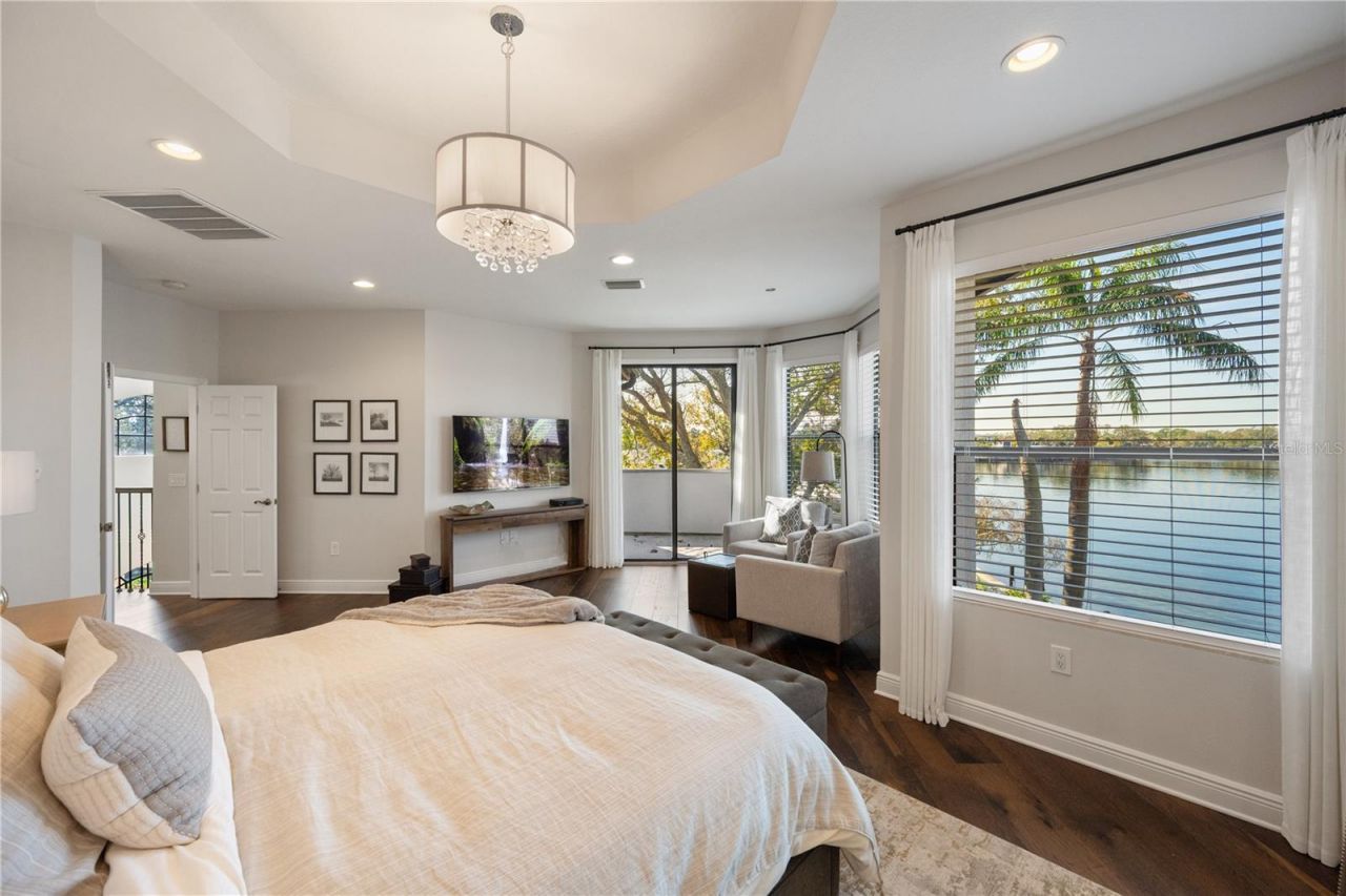 3598 10th Street Ne, Saint Petersburg, FL 33704 Photo