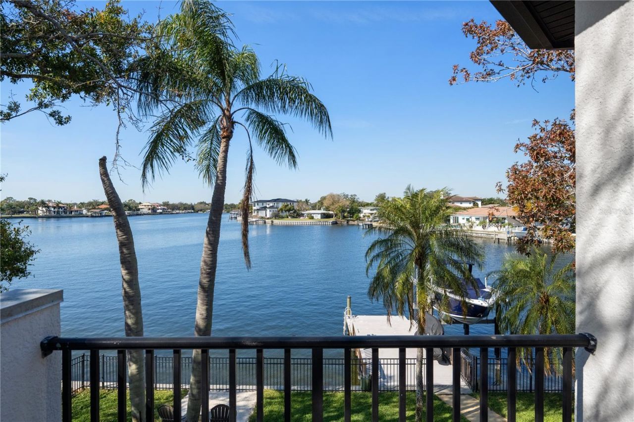 3598 10th Street Ne, Saint Petersburg, FL 33704 Photo