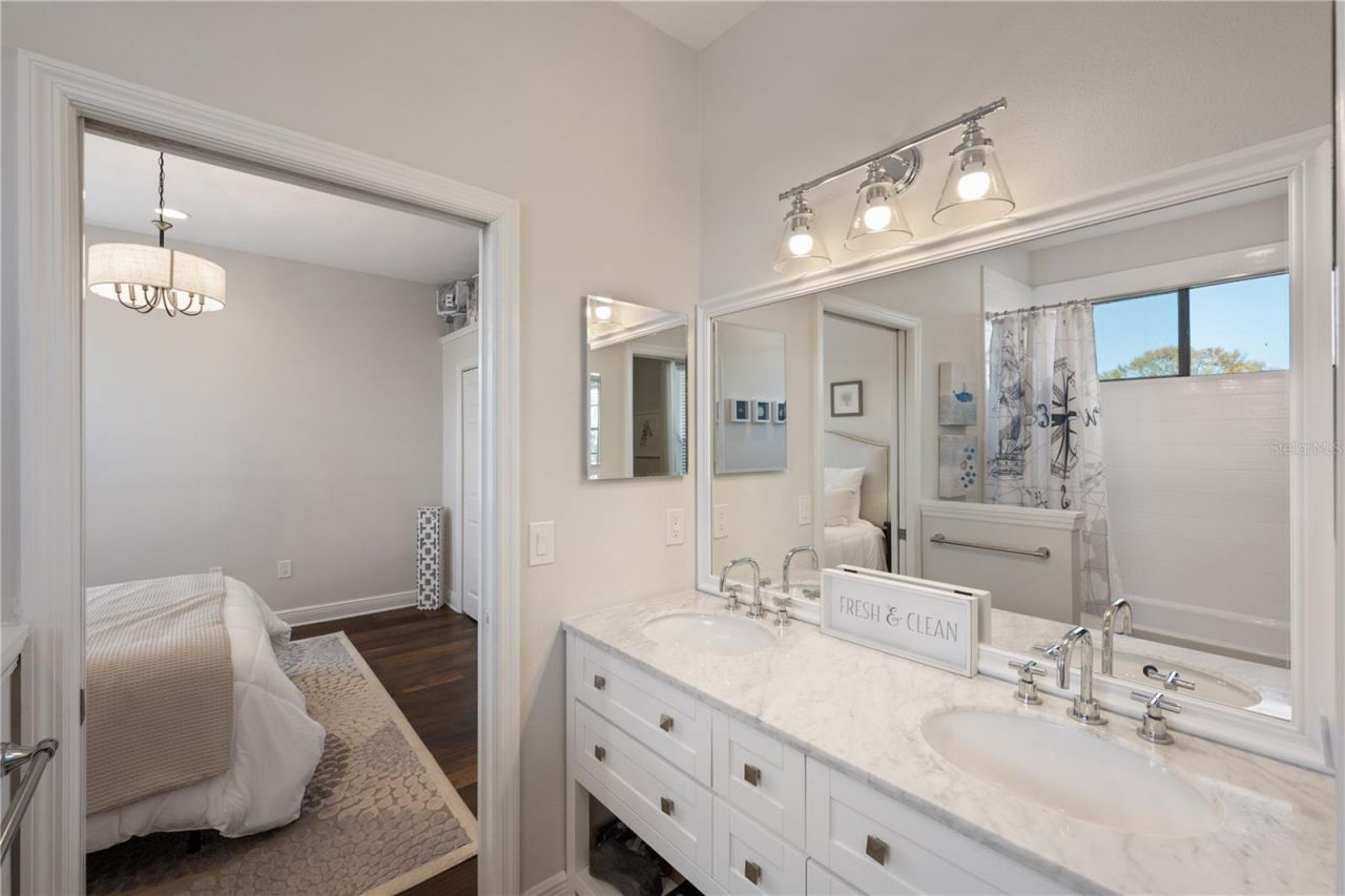 3598 10th Street Ne, Saint Petersburg, FL 33704 Photo