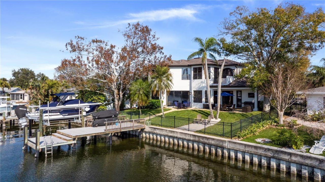 3598 10th Street Ne, Saint Petersburg, FL 33704 Photo