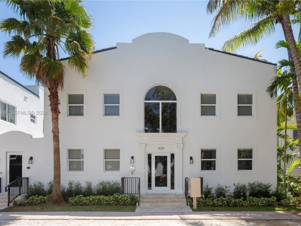 628 Santander Ave, Unit 8, Coral Gables, FL 33134