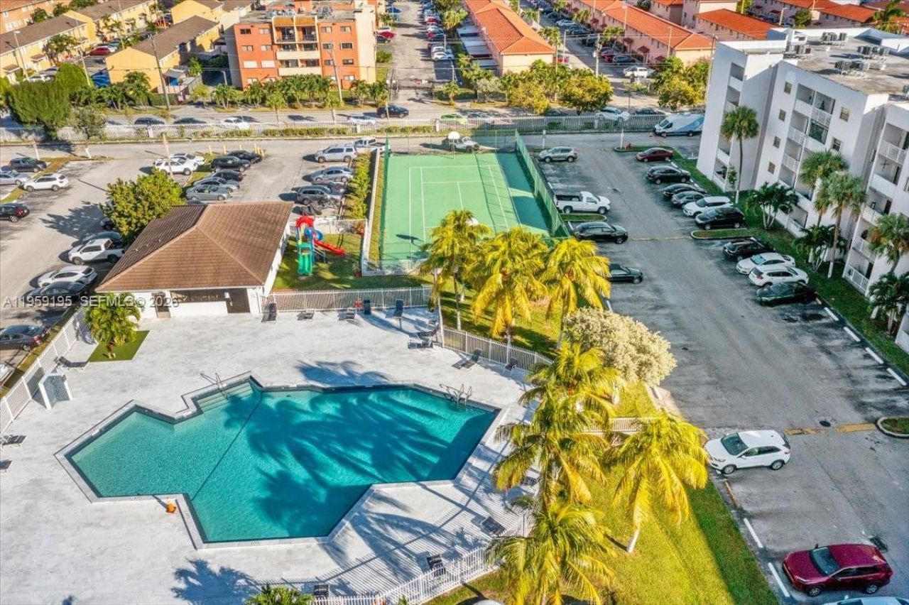 8075 NW 7th St, Unit 120, Miami, FL 33126 Photo