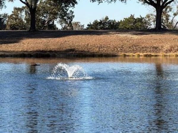 29 North Shore Circle , Waco, TX 76708