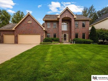 16611 Jones Street, Omaha, NE 68118