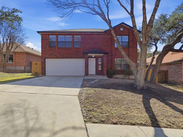 7846 Farlin Park Dr, San Antonio, TX 78249