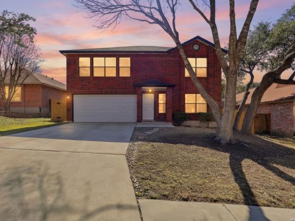 7846 Farlin Park Dr, San Antonio, TX 78249